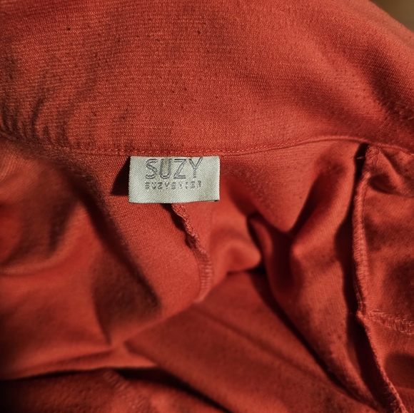 Suzy Shier Blazer - Picture 2 of 3